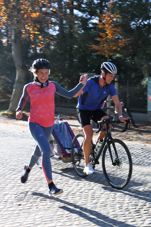 Schneller mit Radanhänger